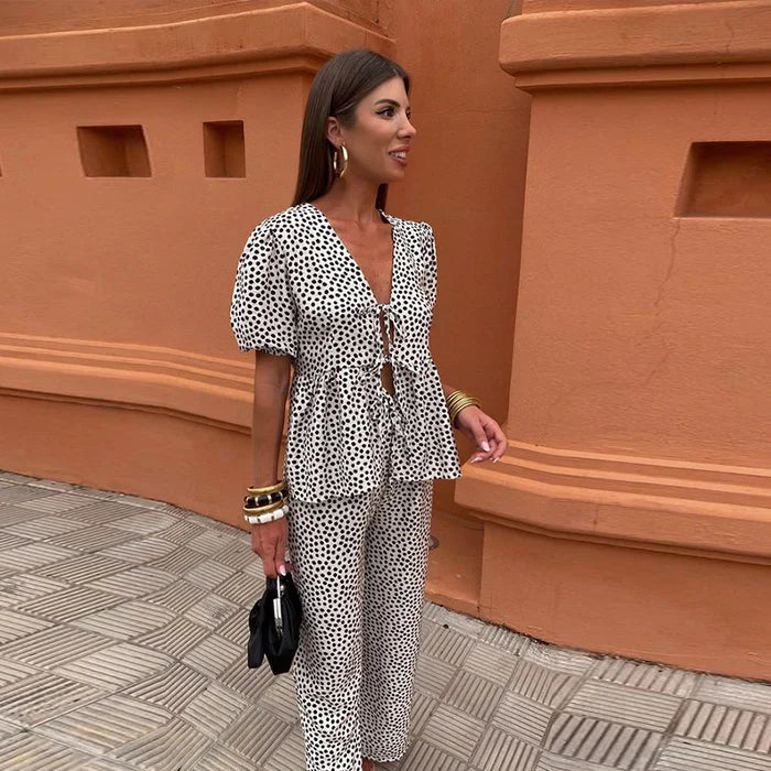 Delia | Elegant Two-Piece Summer Set